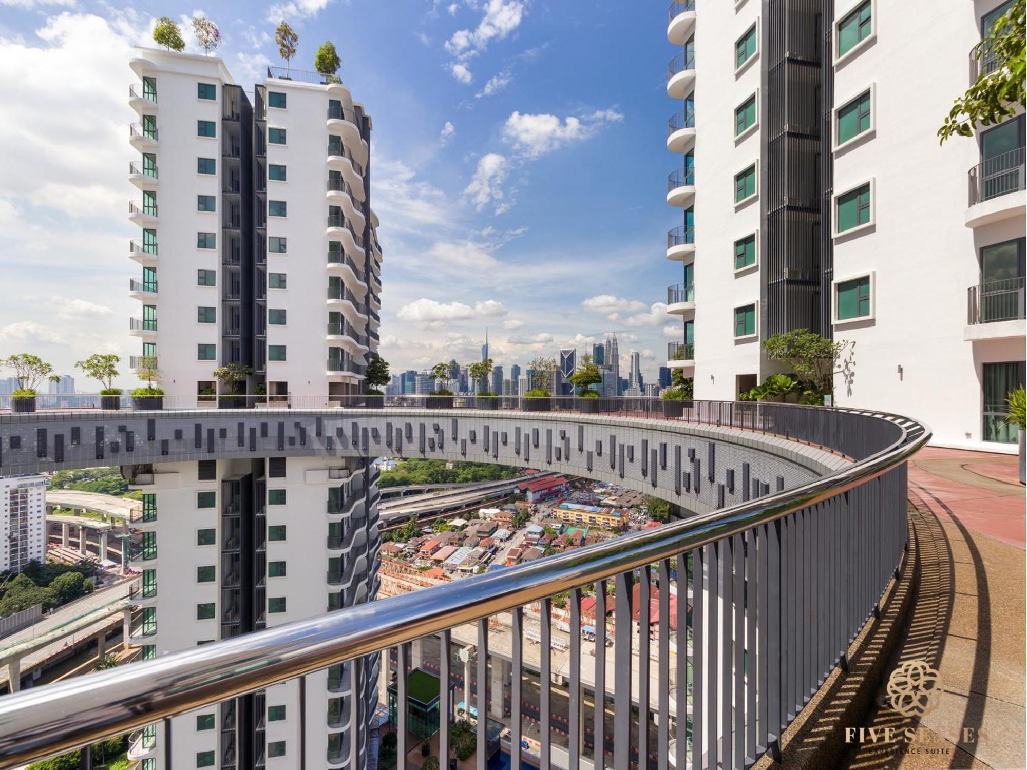 Datum Jelatek Residence, Klcc Куала-Лумпур Экстерьер фото